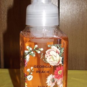 B & BW Georgia Peach Hand Soap (NWT)